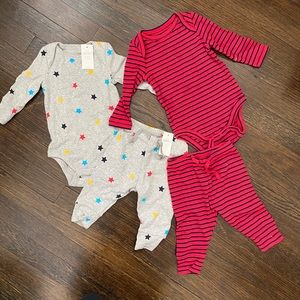 Two outfits (4pc) mix and match Gap Baby outfit